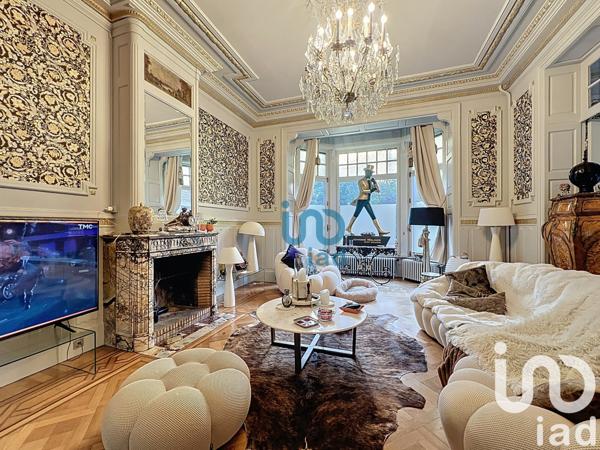 Maison à vendre 10 pièces 280 m² Valenciennes