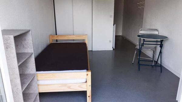 Appartement 1 pièce                                        - 38100 Grenoble Réf : 5309