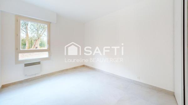 Résidence sécurisée avec piscine