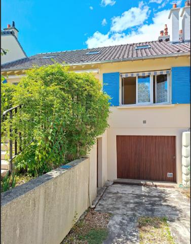 Maison Rambouillet 4 pièce(s) 94 m2 proche écoles et centre-ville