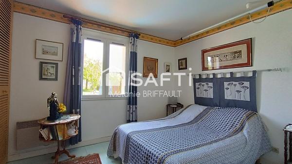 Maison 4 chambres + bureau - garage - piscine