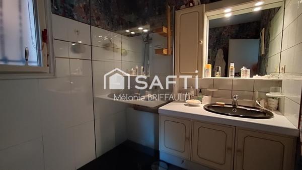 Maison 4 chambres + bureau - garage - piscine