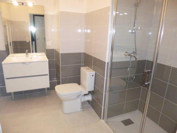 Appartement 1 pièce                                        - 69500 Bron Réf : 5418