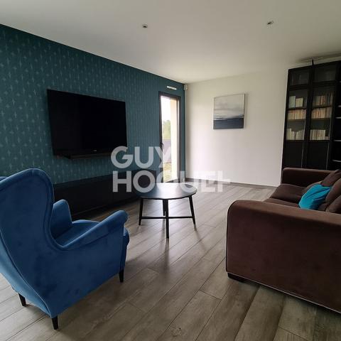 Maison contemporaine de 140 m² avec piscine