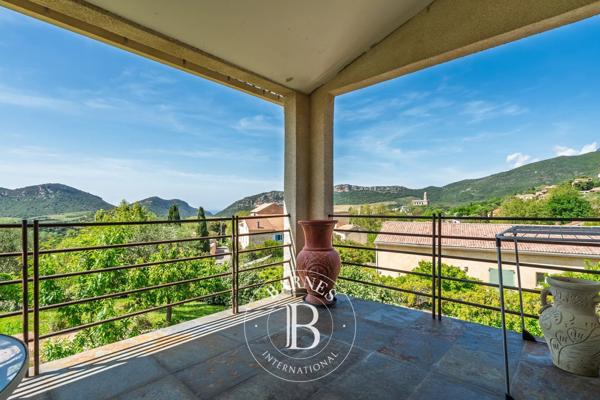 Patrimonio, Villa 3 Chambres -  261 m² à vendre