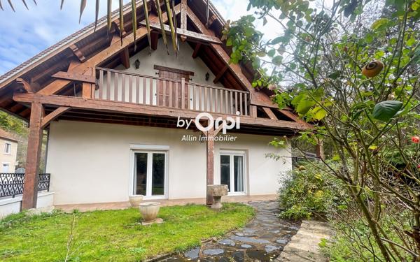 Maison à vendre    6 pièces • 206,10 m2 Montluçon