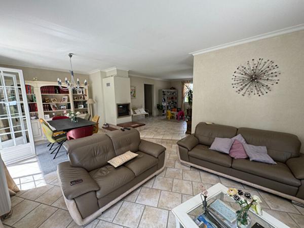 Maison 8 pièce(s) 4 chambre(s) 192 m²