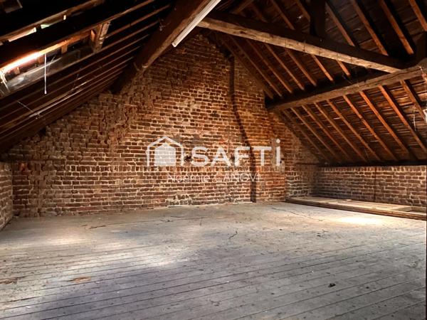 Maison semi-individuelle à rénover – 85 m² avec jardin