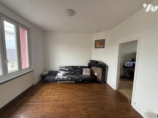 Immeuble de rapport et garages