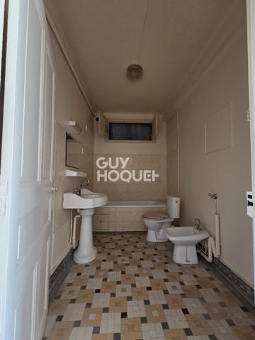 APPARTEMENT À VENDRE DE 5 PIÈCES DE 96,00 M²