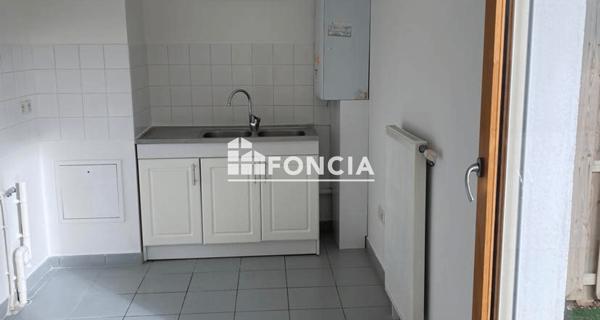 Location Appartement 2 pièces 58.45 m² - Mantes-la-ville 78711