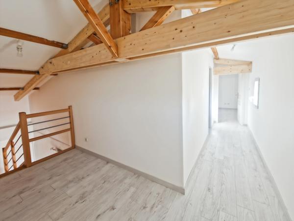 Maison à vendre 6 pièces proche de SURGERES (17)- 152 m² habitables - garage - jardin - piscine