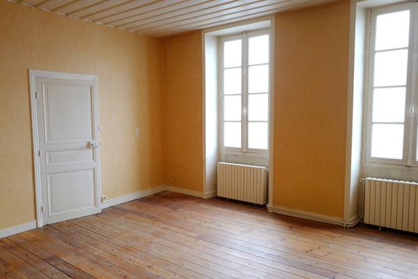 Ensemble immobilier : maison bourgeoise et dépendance