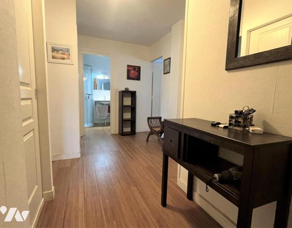 Nantes St Pasquier Rd Pt de Vannes, au calme, appart T3 avec terrasse et garage.