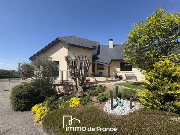 Maison Le Monastere 6 pièce(s) 170 m2