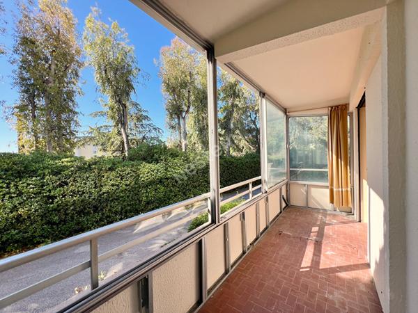 Appartement Hyères 3 pièce(s) 84.21m2 - HYERES Centre-ville Résidence sécurisée- Rdc