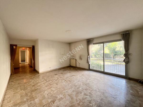 Appartement Hyères 3 pièce(s) 84.21m2 - HYERES Centre-ville Résidence sécurisée- Rdc