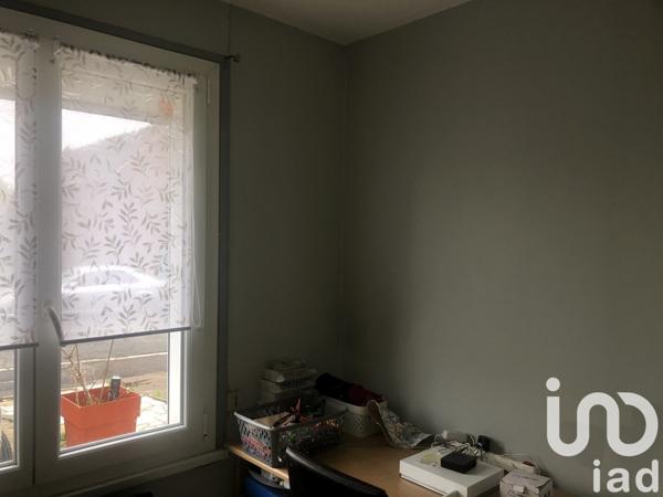 Pavillon 7 pièces de 112 m² à Waziers (59119)