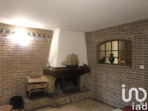 Pavillon 7 pièces de 112 m² à Waziers (59119)