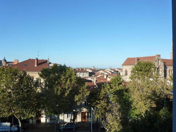 MONTRBISON - Appartement F2