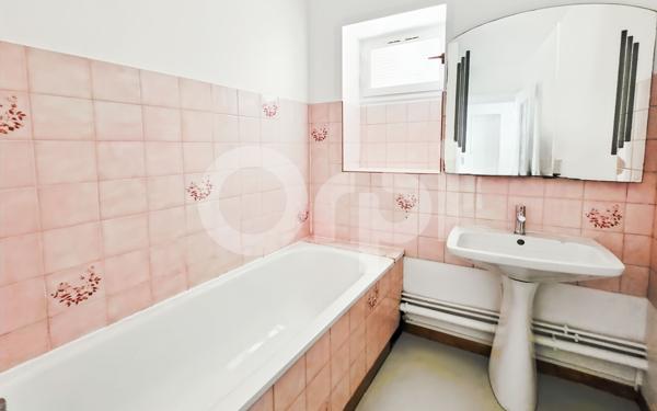 Maison à vendre    2 pièces •  Nanteuil-le-Haudouin