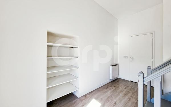 Maison à vendre    2 pièces •  Nanteuil-le-Haudouin