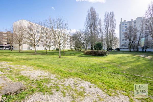 T5 de 81m2 avec cave et jardin collectif