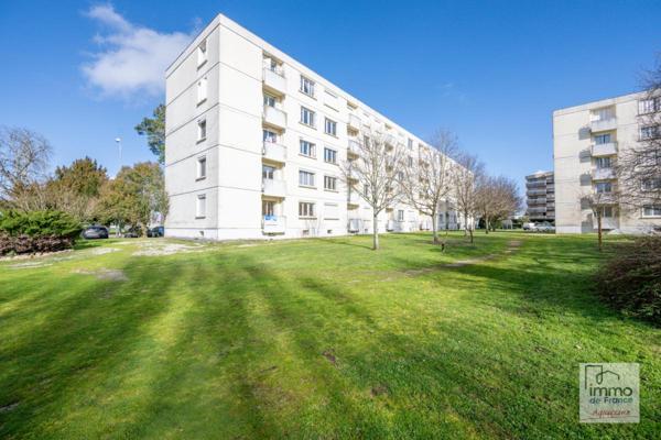 T5 de 81m2 avec cave et jardin collectif