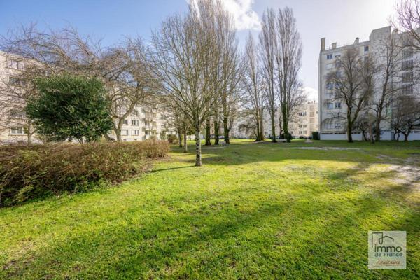 T5 de 81m2 avec cave et jardin collectif