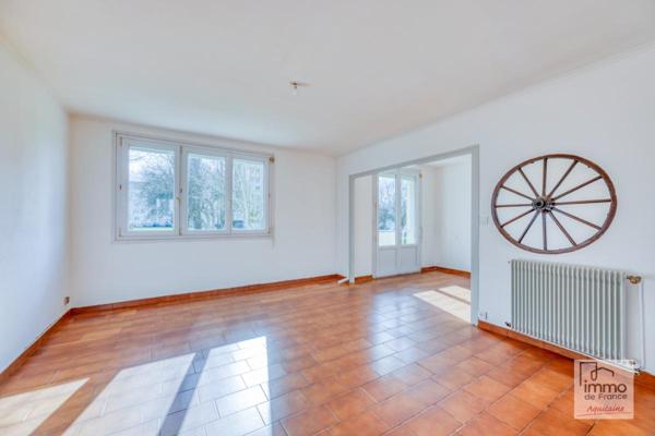 T5 de 81m2 avec cave et jardin collectif