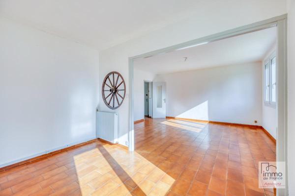 T5 de 81m2 avec cave et jardin collectif