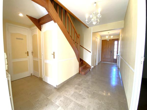 Maison Crepy En Valois 6 pièce(s) 110 m2