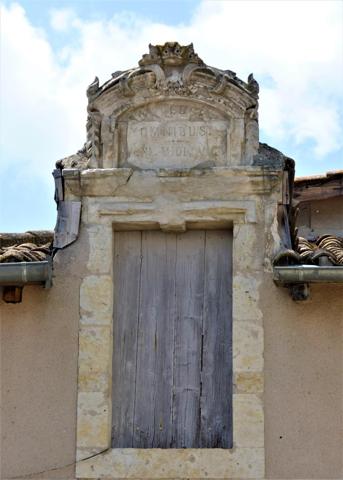 MAISON EN PIERRE LUMINEUSE DANS LE COEUR HISTORIQUE DE LECTOURE