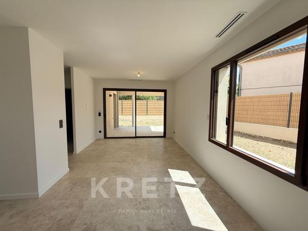 Les Taillades — Appartement T4 Neuf en rez-de-jardin avec vue sur le Luberon