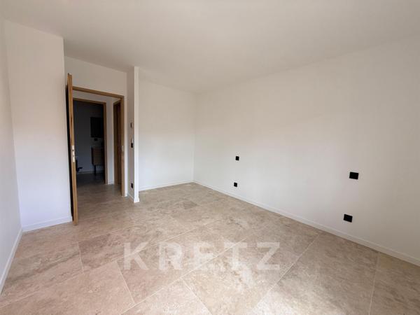 Les Taillades — Appartement T4 Neuf en rez-de-jardin avec vue sur le Luberon