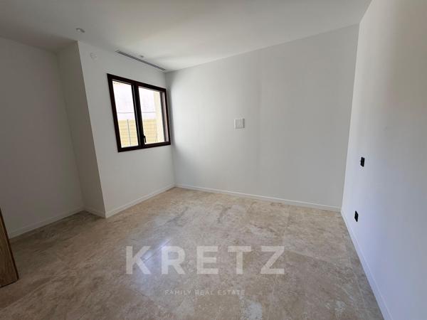 Les Taillades — Appartement T4 Neuf en rez-de-jardin avec vue sur le Luberon