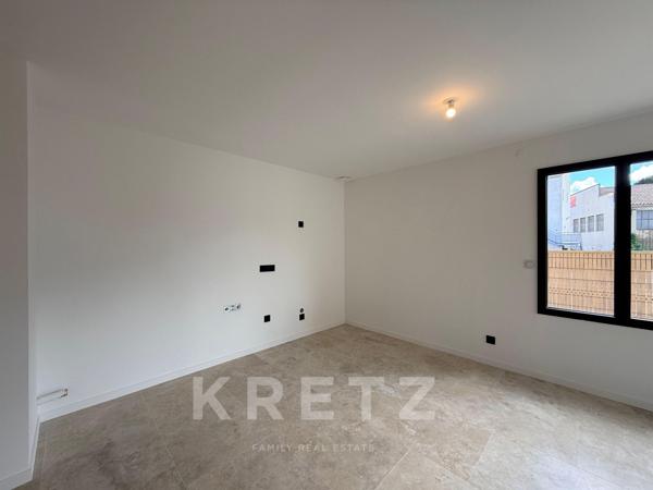 Les Taillades — Appartement T4 Neuf en rez-de-jardin avec vue sur le Luberon