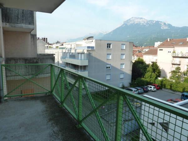 Location appartement Grenoble 38000 1 pièce 40 m²