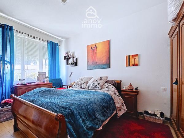 Maison
                                                                                                                                                                                                                                                                                                                        4 pièce(s)                                                                                                                                                                                                          2 chambre(s)                                                                                                                                                                                                          81  m²