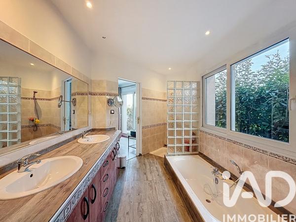 Maison à vendre 9 pièces 263 m² Mont-de-Marsan