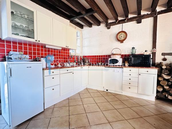 Maison
                                                                                                                                                                                                                                                                                                                        4 pièce(s)                                                                                                                                                                                                          3 chambre(s)                                                                                                                                                                                                          85  m²