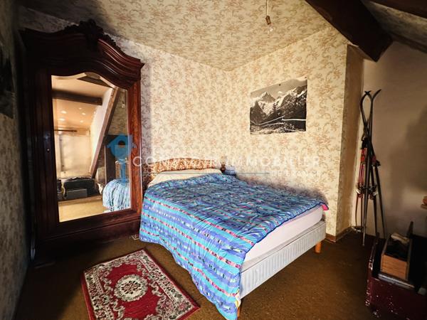 Maison
                                                                                                                                                                                                                                                                                                                        4 pièce(s)                                                                                                                                                                                                          3 chambre(s)                                                                                                                                                                                                          85  m²
