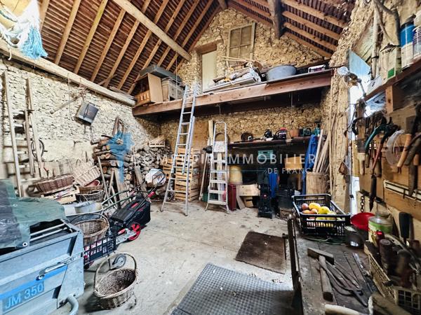 Maison
                                                                                                                                                                                                                                                                                                                        4 pièce(s)                                                                                                                                                                                                          3 chambre(s)                                                                                                                                                                                                          85  m²