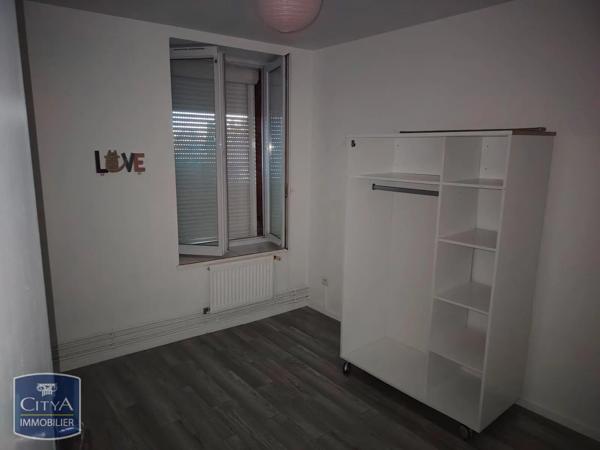 Appartement à louer 4 pièces 68.18m² Vrigne aux Bois (08330)