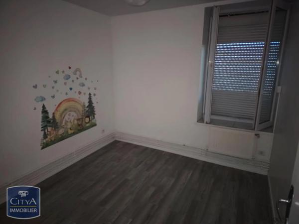 Appartement à louer 4 pièces 68.18m² Vrigne aux Bois (08330)