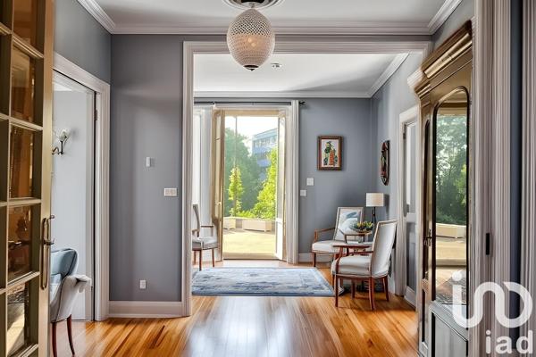 Maison traditionnelle 7 pièces de 146 m² à Meudon (92190)