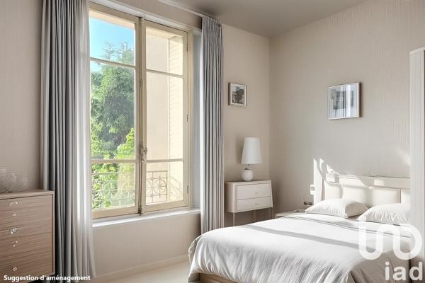 Maison traditionnelle 7 pièces de 146 m² à Meudon (92190)