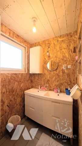 À proximité des plages, charmante maison en pierre rénovée avec dépendance et jardin sur 1340m2