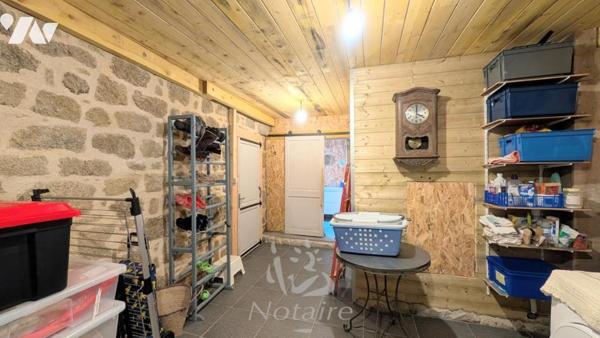 À proximité des plages, charmante maison en pierre rénovée avec dépendance et jardin sur 1340m2