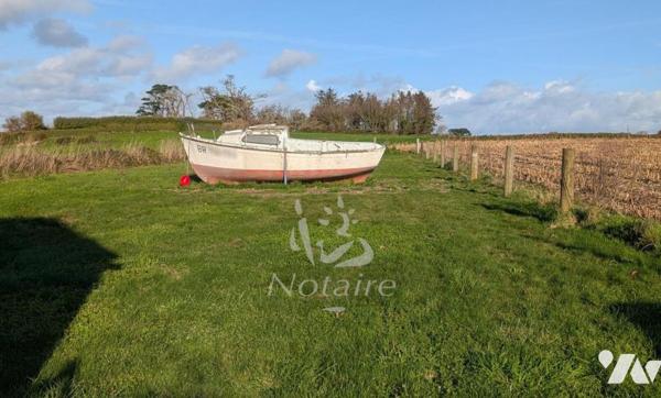 À proximité des plages, charmante maison en pierre rénovée avec dépendance et jardin sur 1340m2